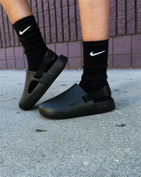 nike calm mules